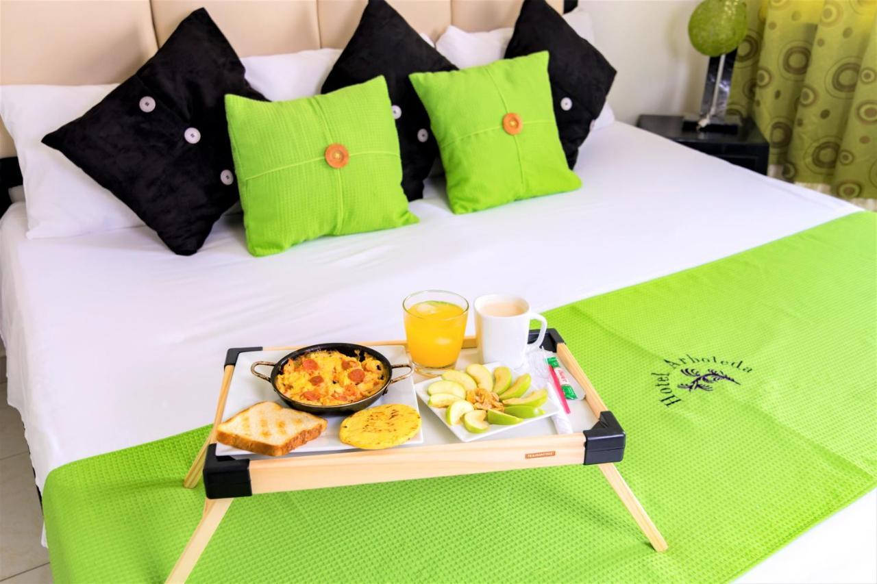 Hotel Arboleda โยปาล ภายนอก รูปภาพ